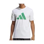 T-shirt adidas -