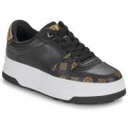 Lage Sneakers Guess QUEENZ