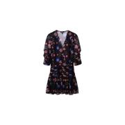 Jurk Desigual Jurk met V-hals en 3/4 mouwen en print