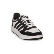 Fitness Schoenen adidas HOOPS 3