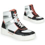 Hoge Sneakers Love Moschino JA15635G0E