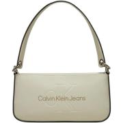 Tas Calvin Klein Jeans SCULPTED SHOULDER POUCH25 MONO K60K610679