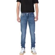 Straight Jeans Calvin Klein Jeans J30J326527