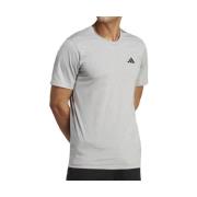 T-shirt adidas -