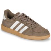 Lage Sneakers adidas BREAKNET SLEEK