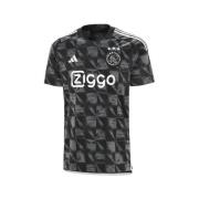 T-shirt adidas -