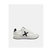 Lage Sneakers Munich 4150105 DASH