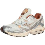 Lage Sneakers Mizuno Wave Roder 10-trainers