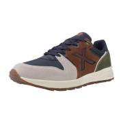 Lage Sneakers Munich 1030 81