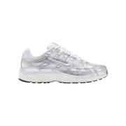 Lage Sneakers Nike P-6000 White Blue Tint Sail Metallic Silver (Women'...
