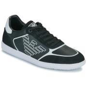 Lage Sneakers Emporio Armani EA7 7X000405