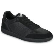 Lage Sneakers Emporio Armani EA7 7X000406