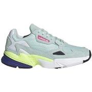Lage Sneakers adidas Falcon W