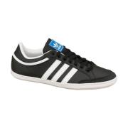Lage Sneakers adidas Plimcana Low K