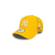 Pet New-Era League Essential Trucker