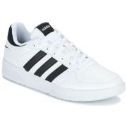Lage Sneakers adidas COURTBEAT