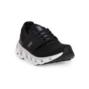 Lage Sneakers On CLOUDSWIFT 3