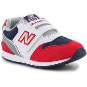 Lage Sneakers New Balance IZ996XF3