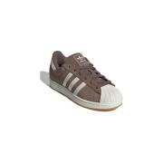 Lage Sneakers adidas HQ4915