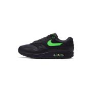 Lage Sneakers Nike Air Max 1 Essential Black Green Strike