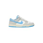 Lage Sneakers Nike Baskets Dunk Low Gris clair