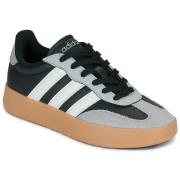 Lage Sneakers adidas BARREDA