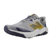 Lage Sneakers New Balance MTNTR CG6