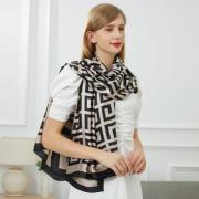 Sjaal V 1969 Geometria Nera zijden stola