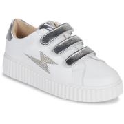 Lage Sneakers Vanessa Wu -