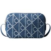 Handtas Calvin Klein Jeans EMBLEM AOP CAMERA LV04F3430G