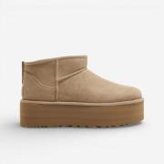 Lage Sneakers UGG Classic Ultra Mini Platform 1135092-SAN
