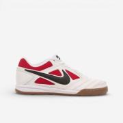 Lage Sneakers Nike Gato White Gym Red Gum Dark Brown Black