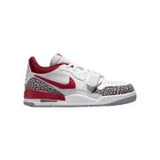Lage Sneakers Nike Jordan Legacy 312 Low White Cement Gym Red (Women's...