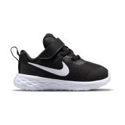 Lage Sneakers Nike Revolution 6 NN