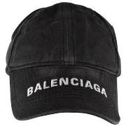 Pet Balenciaga -