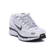 Lage Sneakers Nike 001 P 6000 METALLIC