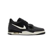 Lage Sneakers Nike Jordan Legacy 312 Low Black Phantom