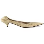 Pumps The Row -