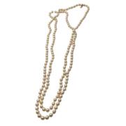 Pre-owned Metal necklaces Chanel Vintage , Beige , Dames