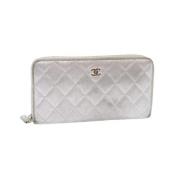 Pre-owned Canvas wallets Chanel Vintage , Gray , Dames