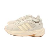 Beige Sneakers voor Heren - Stijl: Ozelle gx6762 Adidas , Beige , Here...