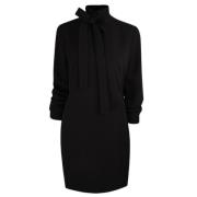 Uitlopende Jurk met Lavallière Kraag Dsquared2 , Black , Dames