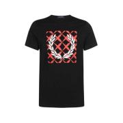 Zwarte Cross Stitch Bedrukte Tee Fred Perry , Black , Heren