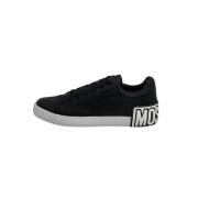 Verhoog je stijl met leren sneakers Moschino , Black , Heren