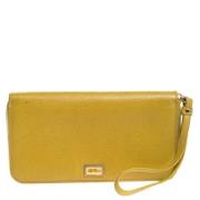 Pre-owned Leather wallets Dolce & Gabbana Pre-owned , Yellow , Dames