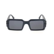 Verhoog je stijl met stijlvolle zonnebrillen Fendi , Black , Unisex
