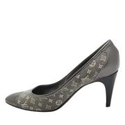 Pre-owned Canvas heels Louis Vuitton Vintage , Gray , Dames