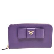 Pre-owned Leather wallets Prada Vintage , Purple , Dames