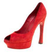 Pre-owned Suede heels Yves Saint Laurent Vintage , Red , Dames