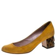 Pre-owned Suede heels Gucci Vintage , Yellow , Dames